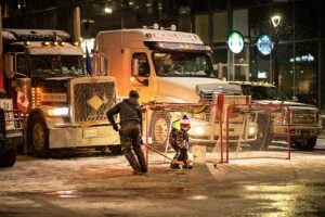 Banks Apologize For Freezing Accounts During the Trucker Convoy